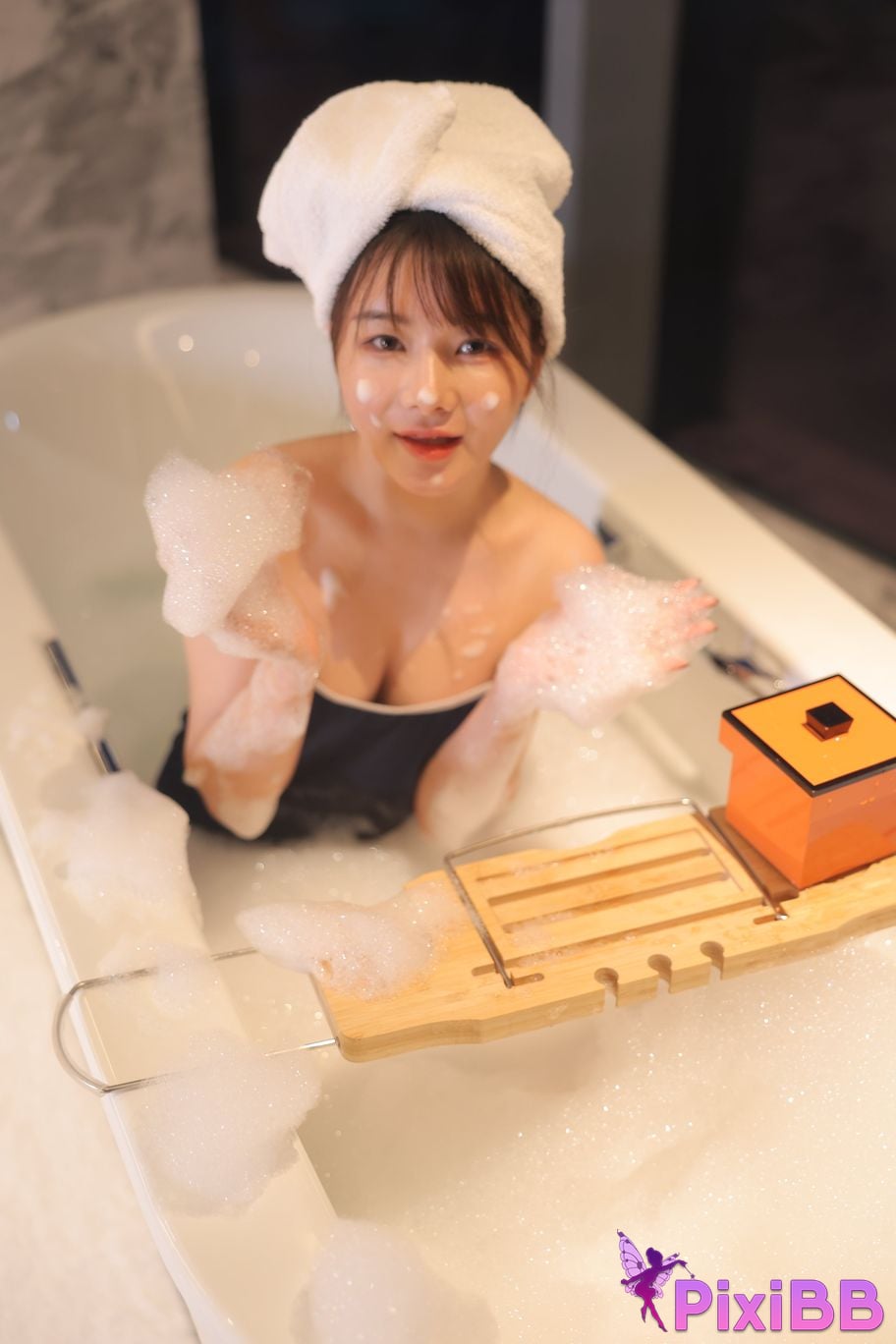 Private Photoshoot Wanwan R18 Xiuren.com Model Bubble Bath PixiBB.COM 210