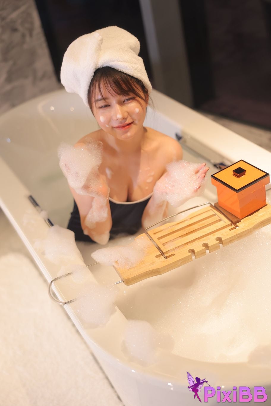 Private Photoshoot Wanwan R18 Xiuren.com Model Bubble Bath PixiBB.COM 218