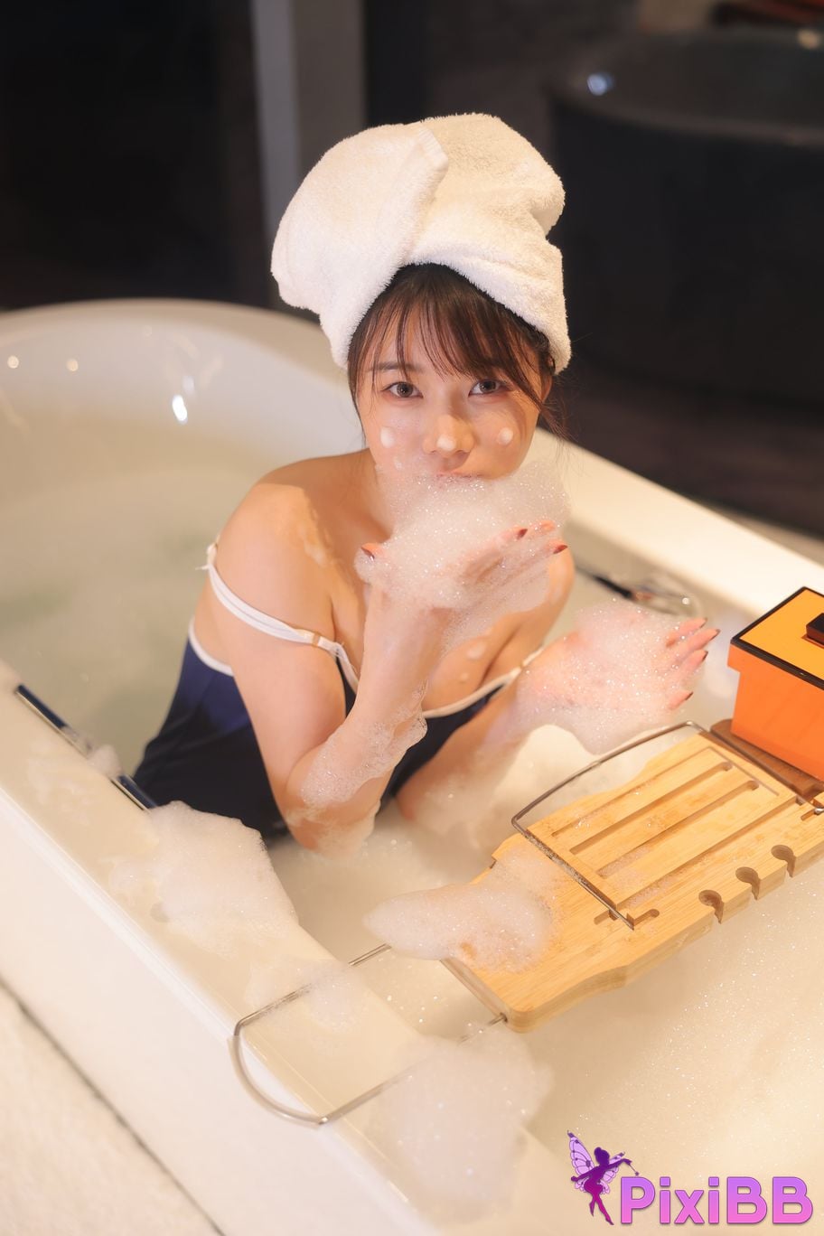 Private Photoshoot Wanwan R18 Xiuren.com Model Bubble Bath PixiBB.COM 228