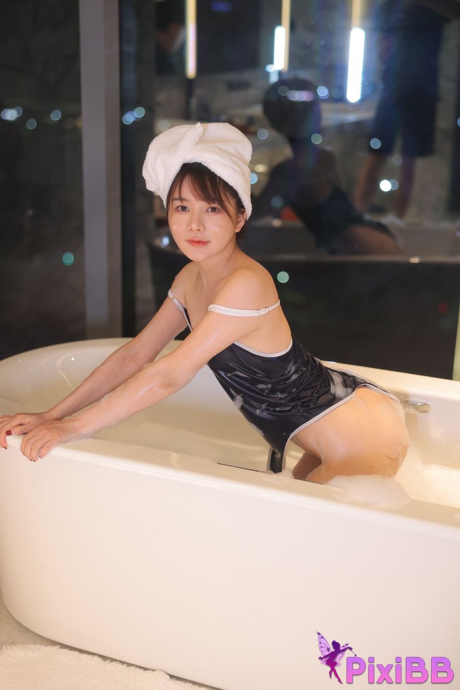 Private Photoshoot Wanwan R18 Xiuren.com Model Bubble Bath PixiBB.COM 332