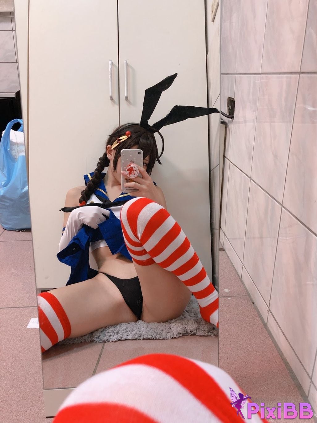 Xiao Ding Sao Lang Si Pai PixiBB.COM 034