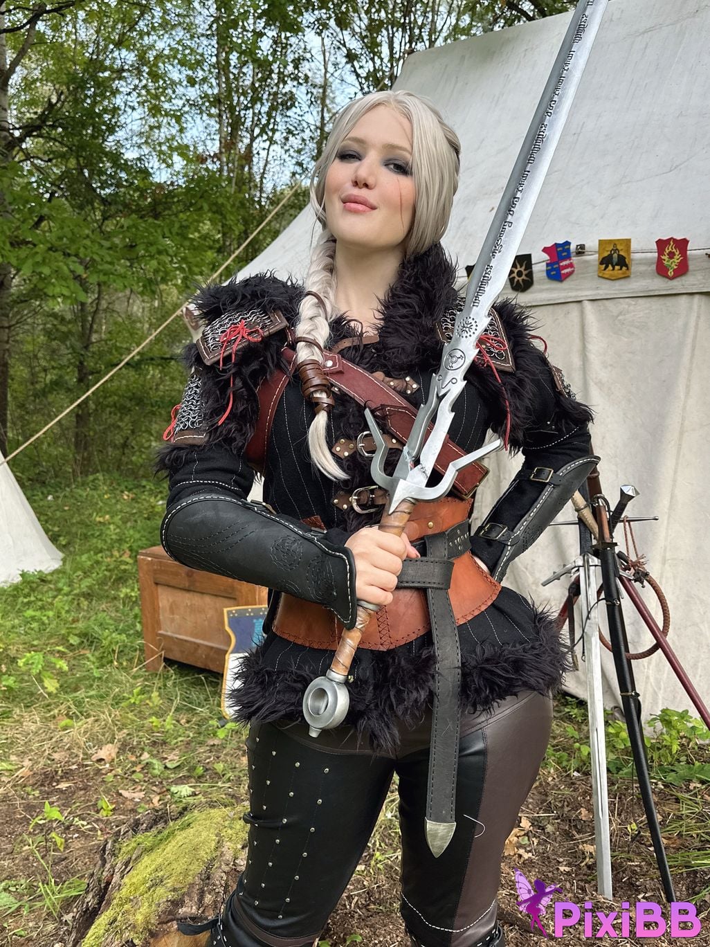 Lada Lyumos Ciri PixiBB.COM 44