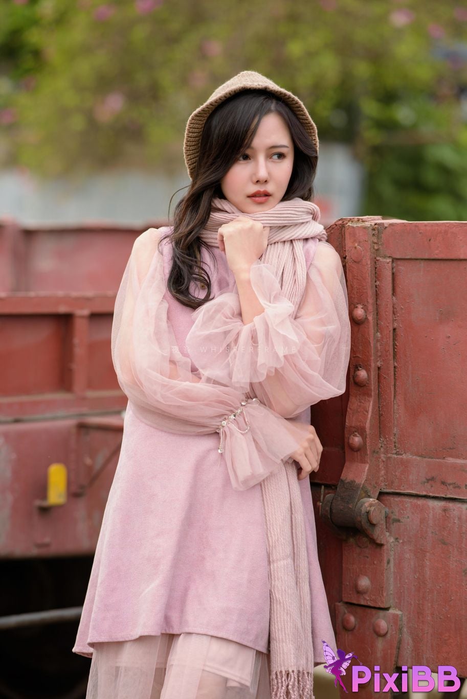 WhisperFrame Photography PixiBB.COM 480