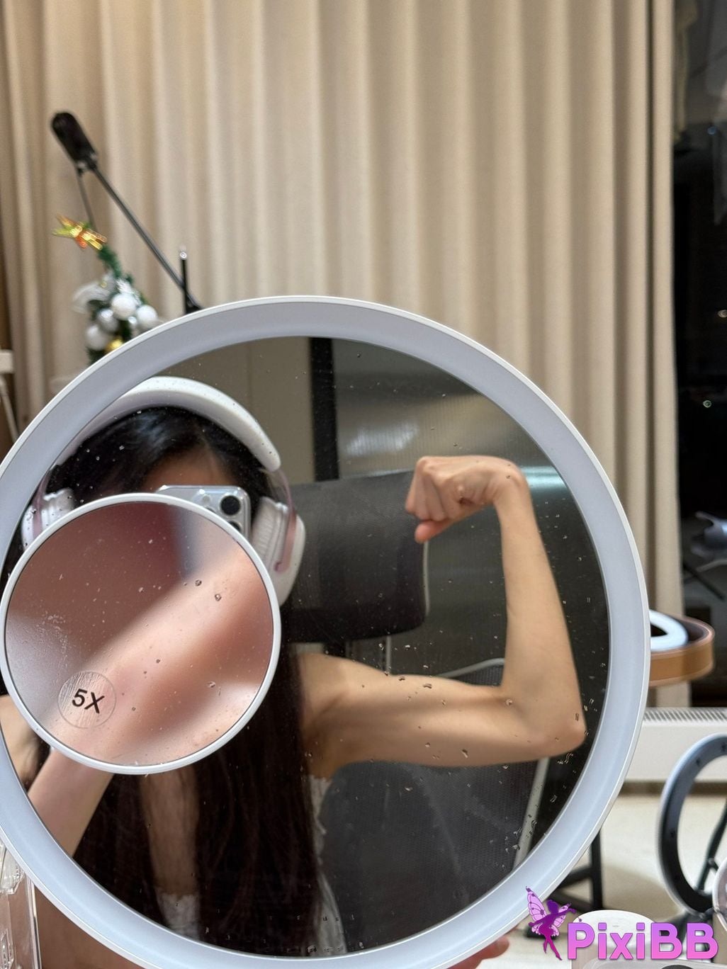 roo8888s Nizi Douyin super beauty contrast blogger The looks and figure are really great PixiBB.COM 044