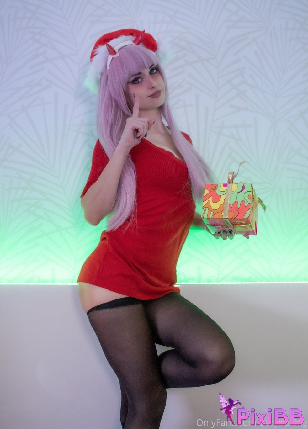 Aery Tiefling Christmas Zero Two PixiBB.COM 55