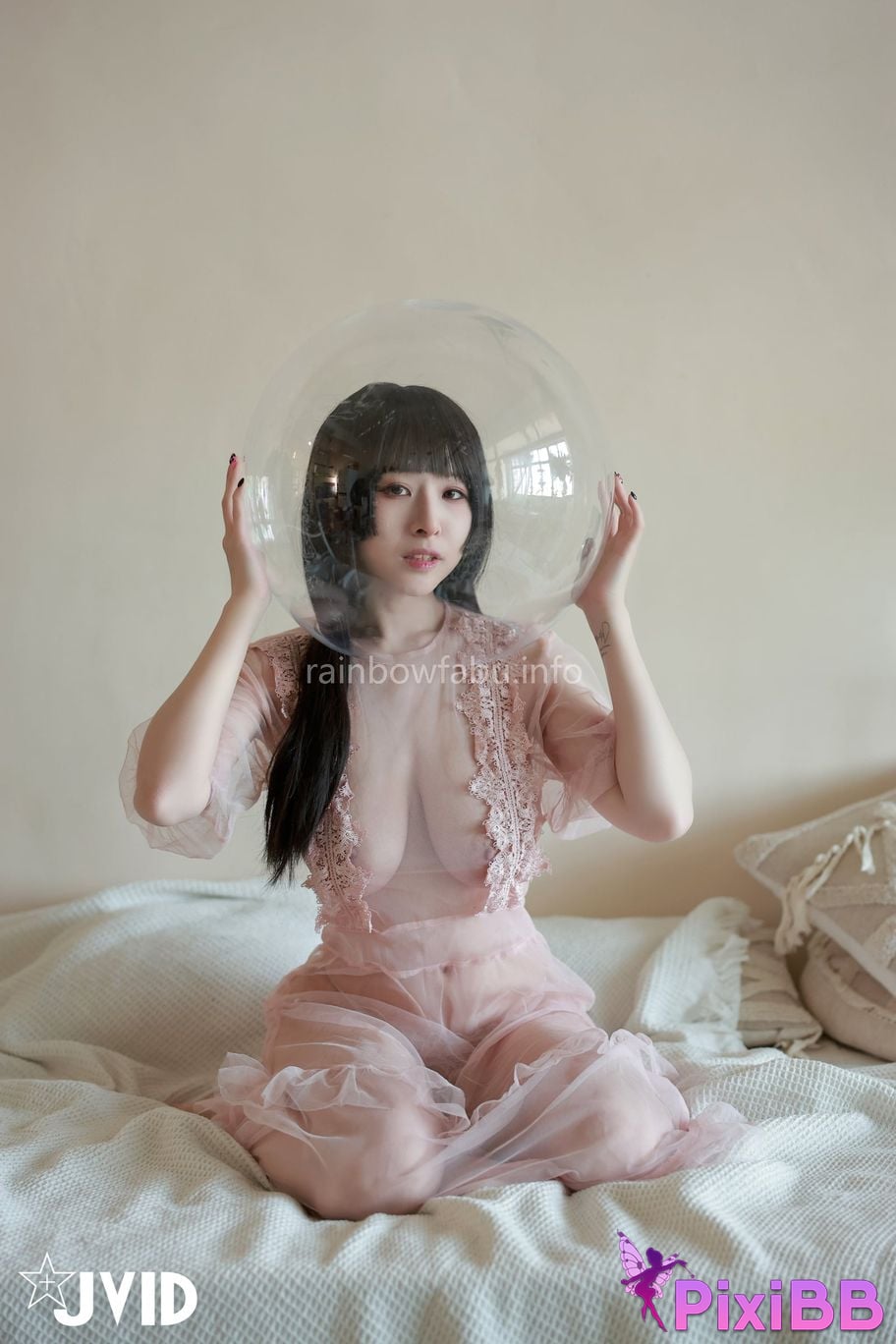 JVID Li Fei Er Zai Hua Cong Zhong Beng Chu You Ren Ju Ru Dan Hun Yuan Qiao Tun Ji Xian Bian De Tiao Dou PixiBB.COM 034