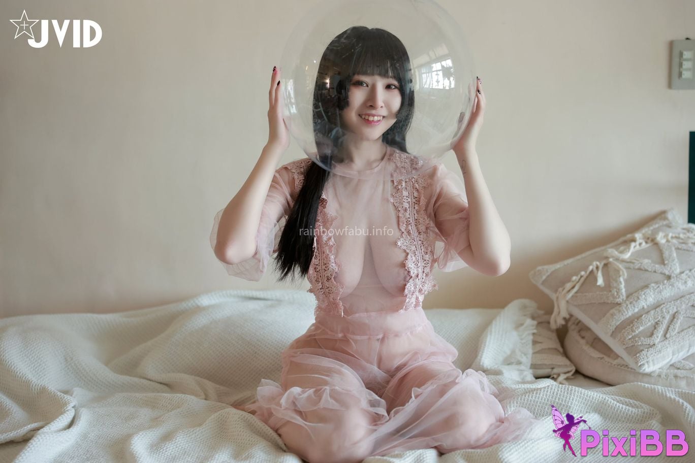 JVID Li Fei Er Zai Hua Cong Zhong Beng Chu You Ren Ju Ru Dan Hun Yuan Qiao Tun Ji Xian Bian De Tiao Dou PixiBB.COM 051