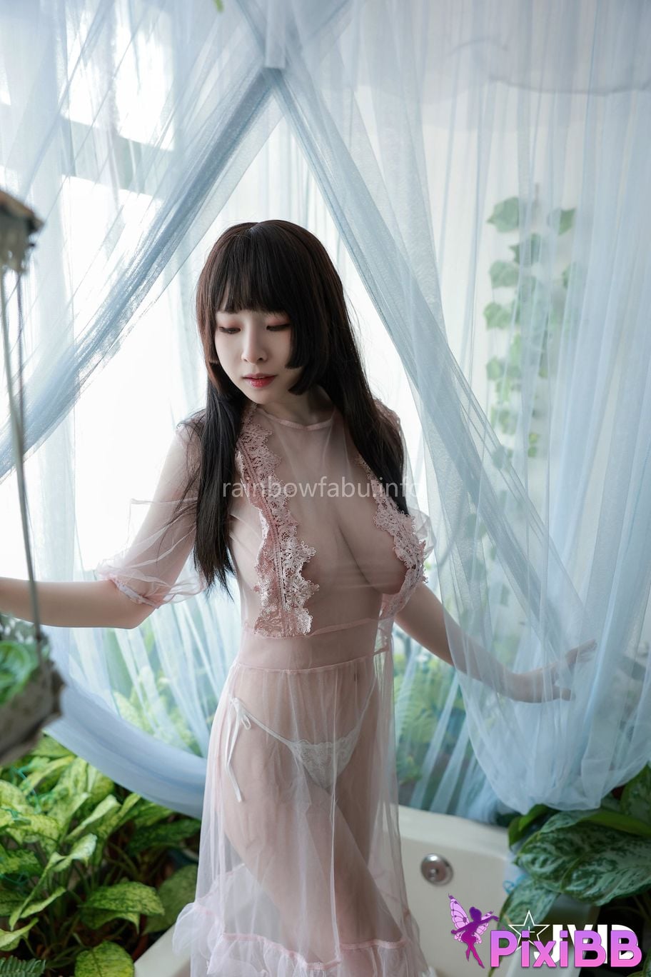 JVID Li Fei Er Zai Hua Cong Zhong Beng Chu You Ren Ju Ru Dan Hun Yuan Qiao Tun Ji Xian Bian De Tiao Dou PixiBB.COM 089