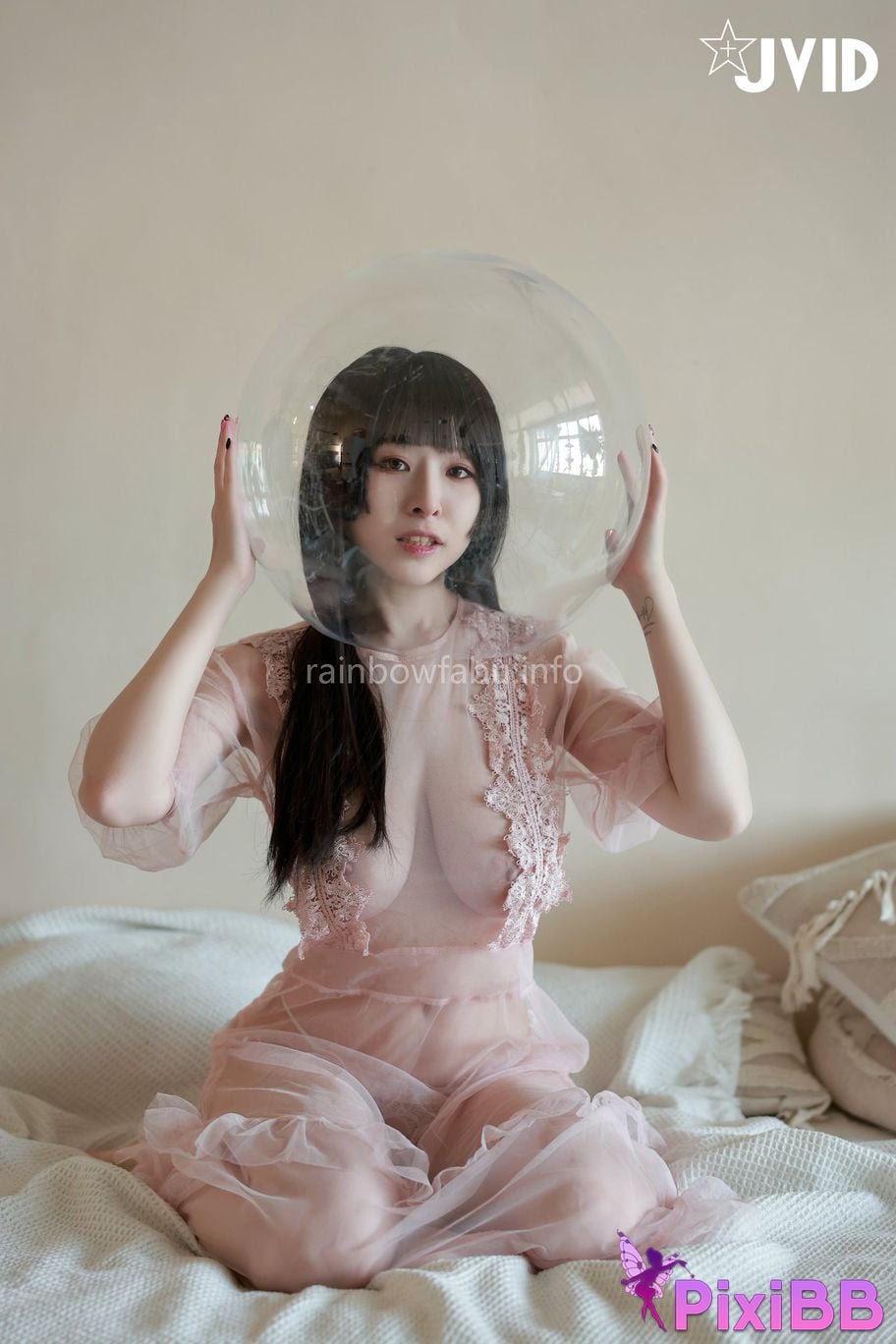 JVID Li Fei Er Zai Hua Cong Zhong Beng Chu You Ren Ju Ru Dan Hun Yuan Qiao Tun Ji Xian Bian De Tiao Dou PixiBB.COM 091