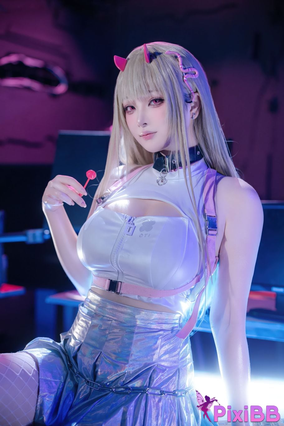 Cosplayer Island fish goddess of victory Nikki poisonous snake PixiBB.COM 026