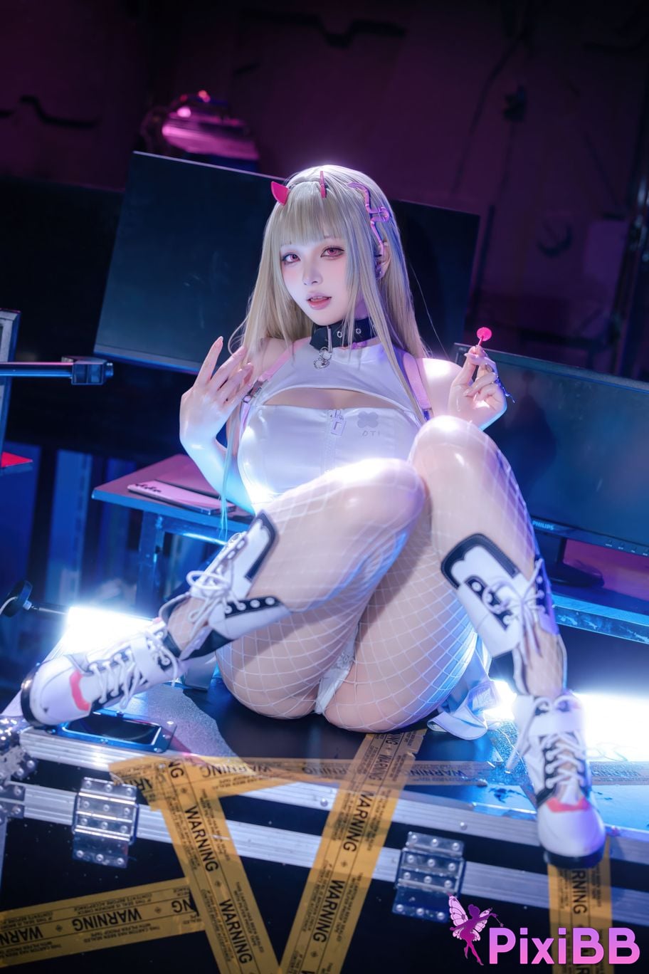 Cosplayer Island fish goddess of victory Nikki poisonous snake PixiBB.COM 037