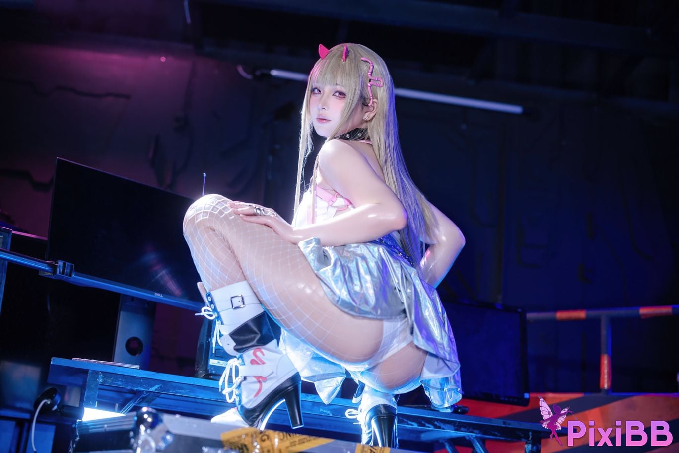 Cosplayer Island fish goddess of victory Nikki poisonous snake PixiBB.COM 051