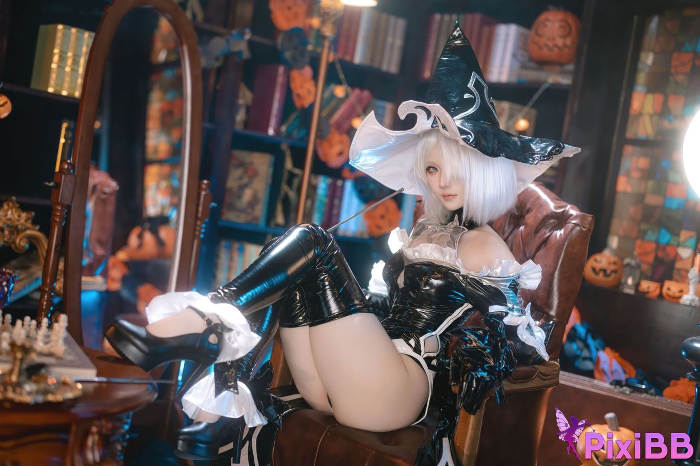 Cosplayer Island fish Neil Mechanical Era 2B Halloween witch fanfic PixiBB.COM 011