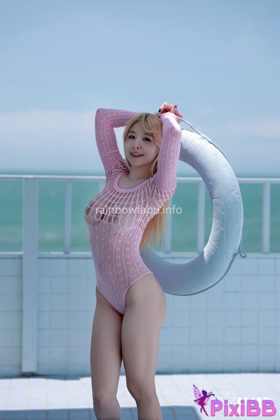 JVID Li Fei Er Chao Ju Ru Chuan Zhu Xing Gan Fen Se Lian Shen Dong Yong Zhuang PixiBB.COM 051