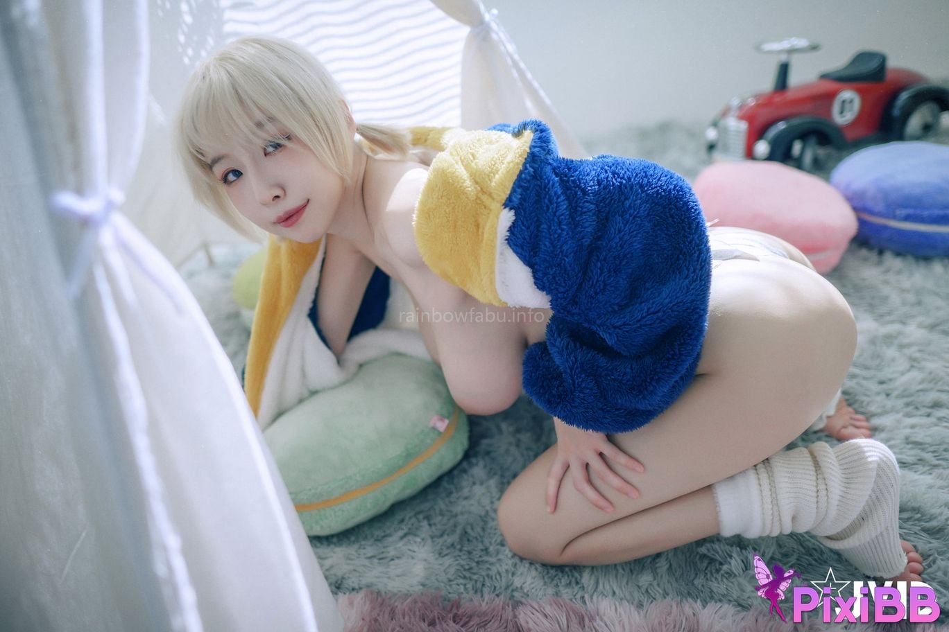 JVID Li Fei Er Bu Ai Chuan Yi Fu De Ju Ru You Huo Bei Chong Zhuang Huang Dong Rang Ren Xie Mo Pen Zhang PixiBB.COM 134