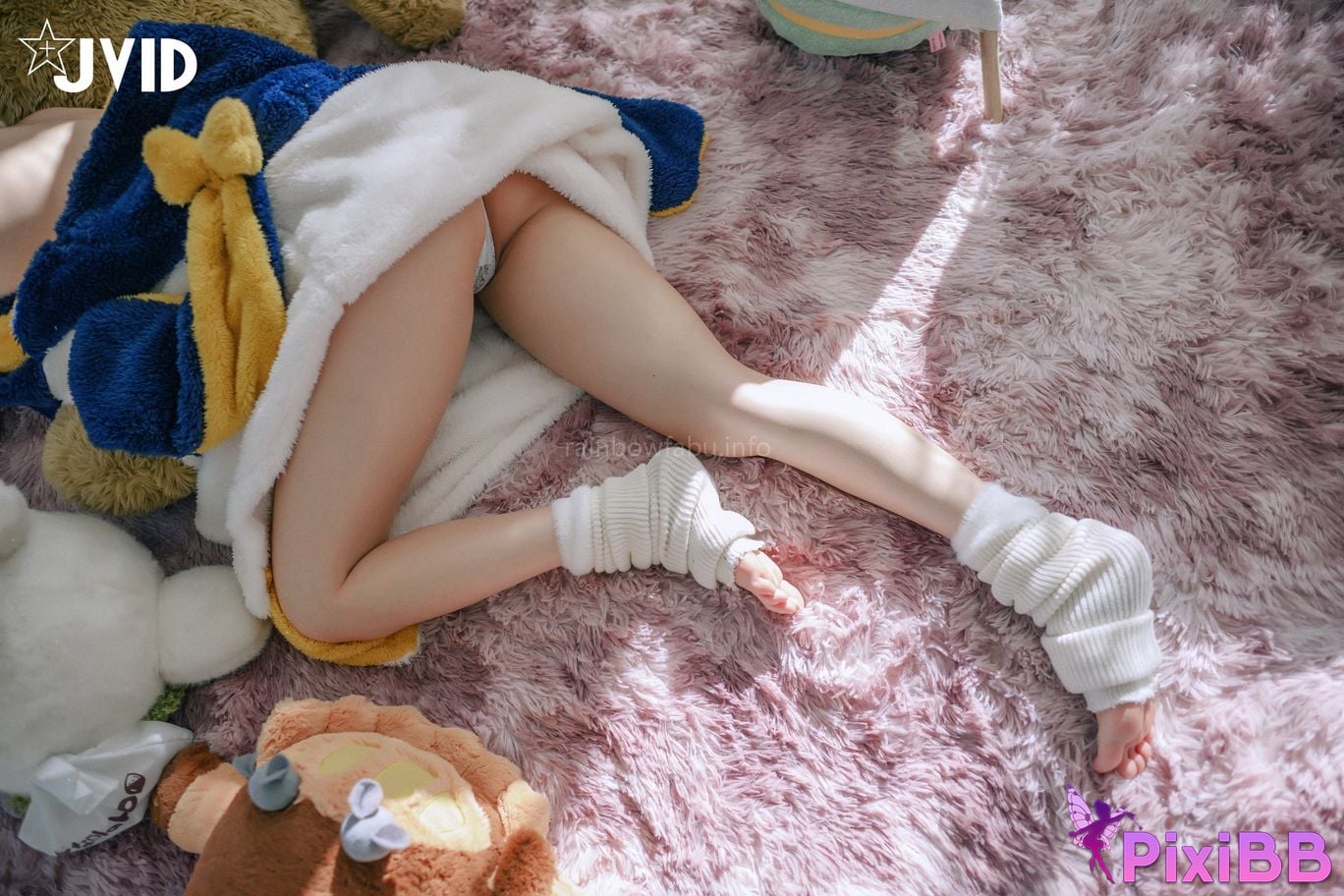 JVID Li Fei Er Bu Ai Chuan Yi Fu De Ju Ru You Huo Bei Chong Zhuang Huang Dong Rang Ren Xie Mo Pen Zhang PixiBB.COM 183