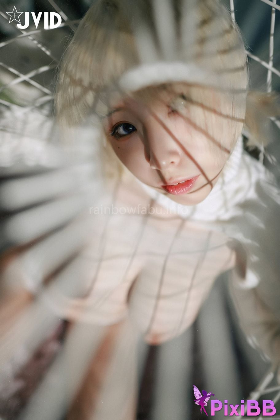 JVID Li Fei Er Bu Ai Chuan Yi Fu De Ju Ru You Huo Bei Chong Zhuang Huang Dong Rang Ren Xie Mo Pen Zhang PixiBB.COM 199