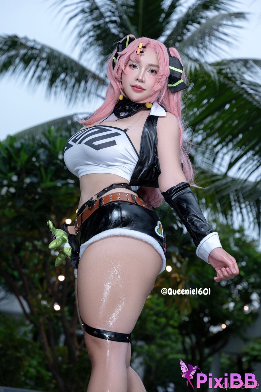 Queenie Chuppy Nicole Demara PixiBB.COM