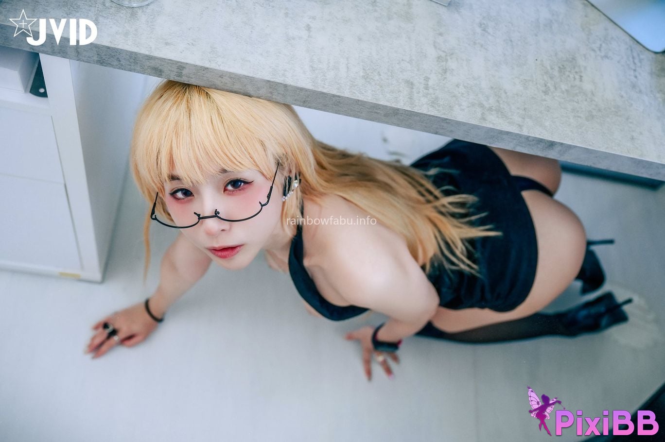 JVID Li Fei Er Diao Jiao Xing Gan Ju Ru Xiao Mu Gou Went to a nightclub the night before Jiu Tou Dai Nan Ren Hui Jia Hou SM Bei Cheng Se Yu Man noXing Nu Yang Ji Hua MissK 061