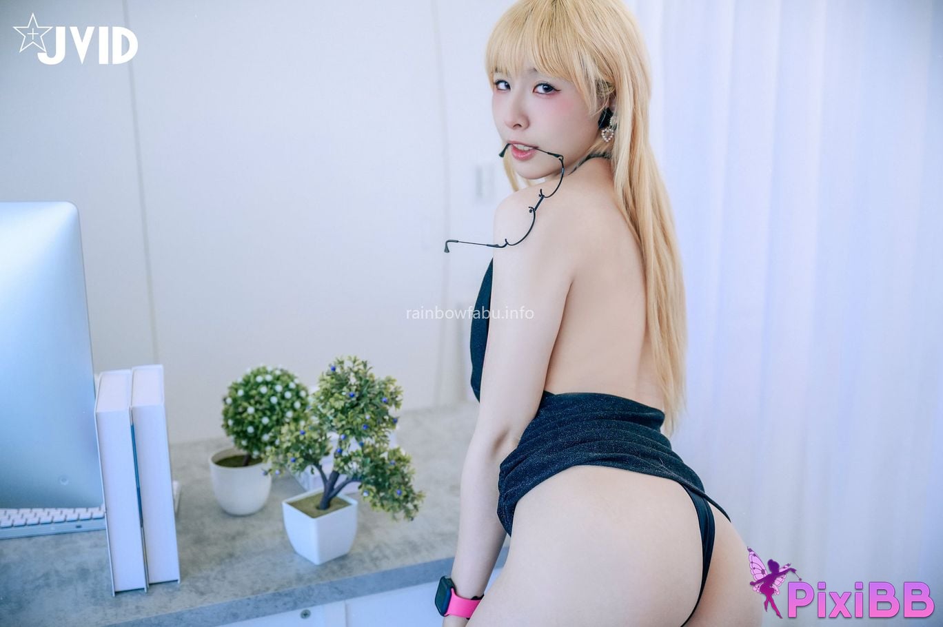 JVID Li Fei Er Diao Jiao Xing Gan Ju Ru Xiao Mu Gou Went to a nightclub the night before Jiu Tou Dai Nan Ren Hui Jia Hou SM Bei Cheng Se Yu Man noXing Nu Yang Ji Hua MissK 171