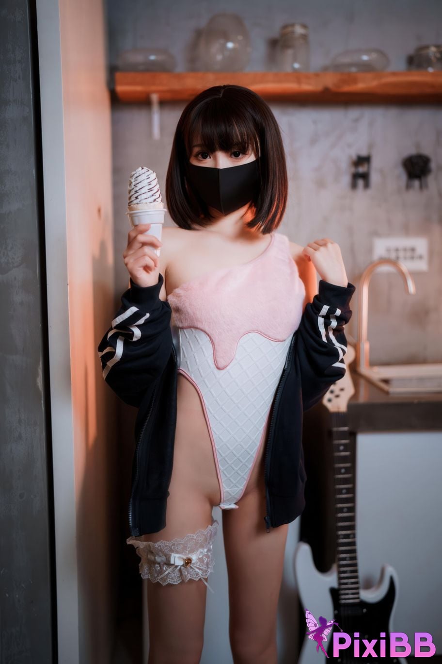Cosplayer Noodle Fairy Shengjiu ice cream PixiBB.COM 001