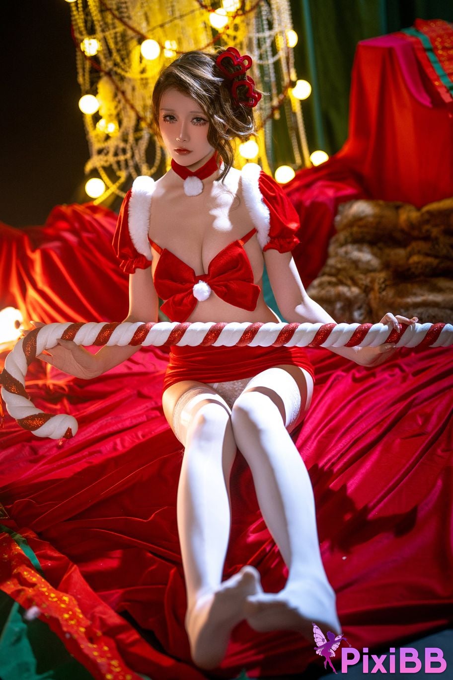 Cosplayer The star is late Hoshilily 2025 Christmas little old man who doesnt want to go work PixiBB.COM 007