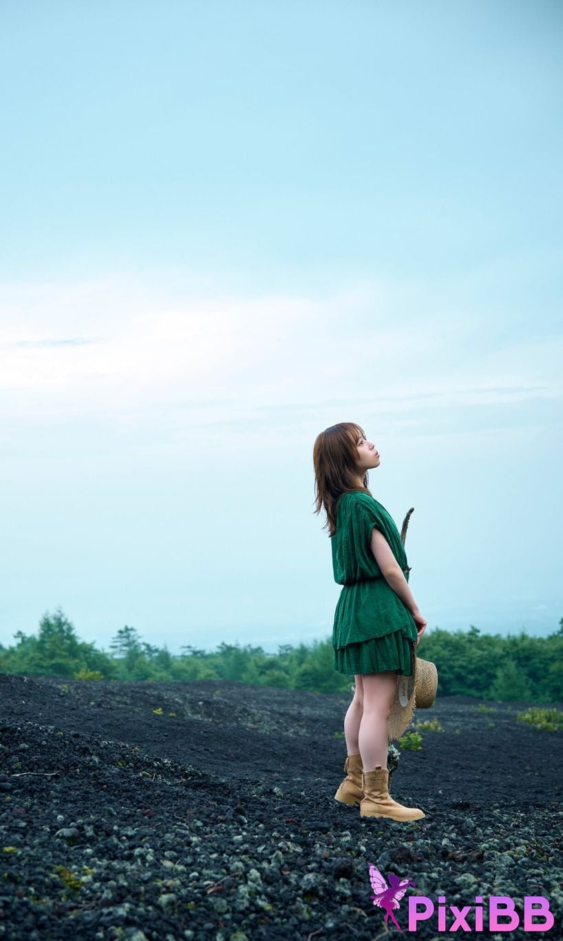 Japanese Idol Sayuri Date photo collection OVER My Girl PHOTO BOOK PixiBB.COM 032