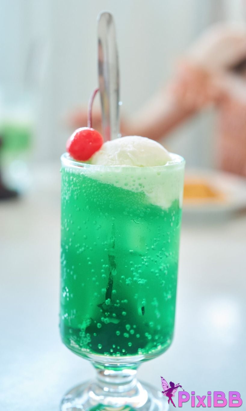 Japanese Idol Sayuri Date photo collection OVER My Girl PHOTO BOOK PixiBB.COM 063