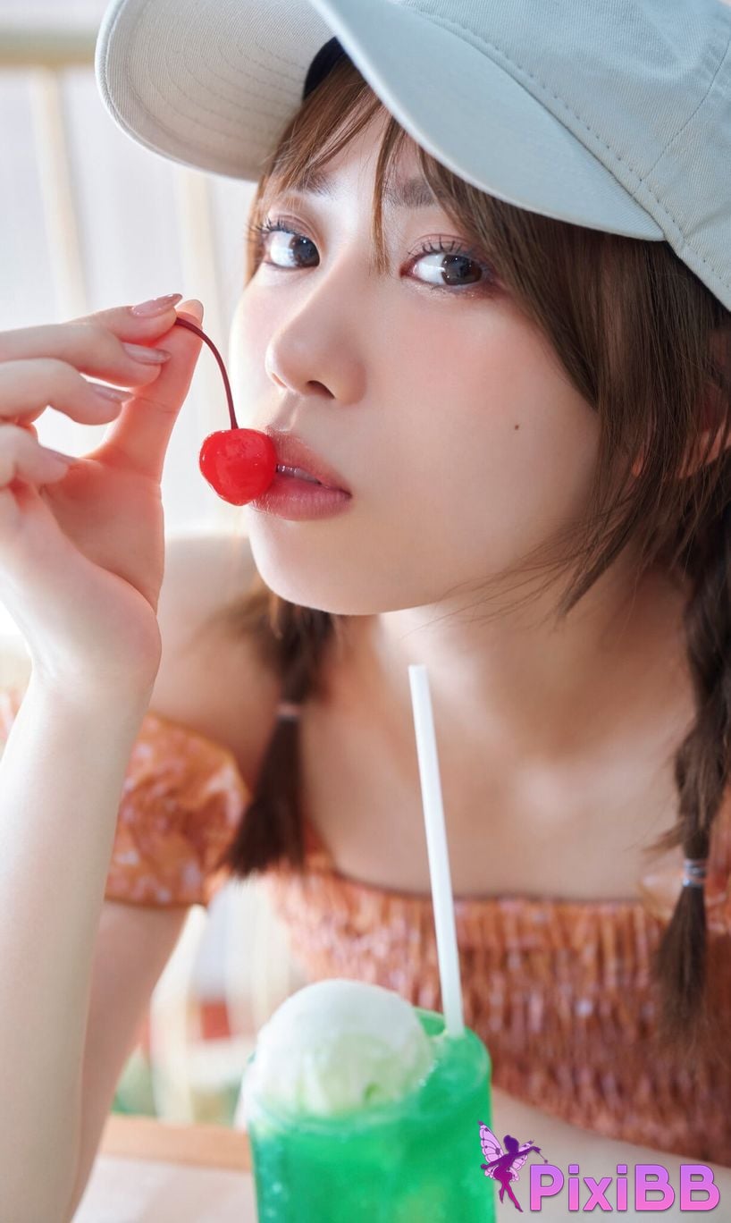 Japanese Idol Sayuri Date photo collection OVER My Girl PHOTO BOOK PixiBB.COM 064