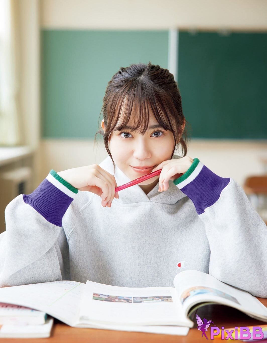 Japanese Idol Sayuri Date 1st photo collection Footprints PixiBB.COM 012