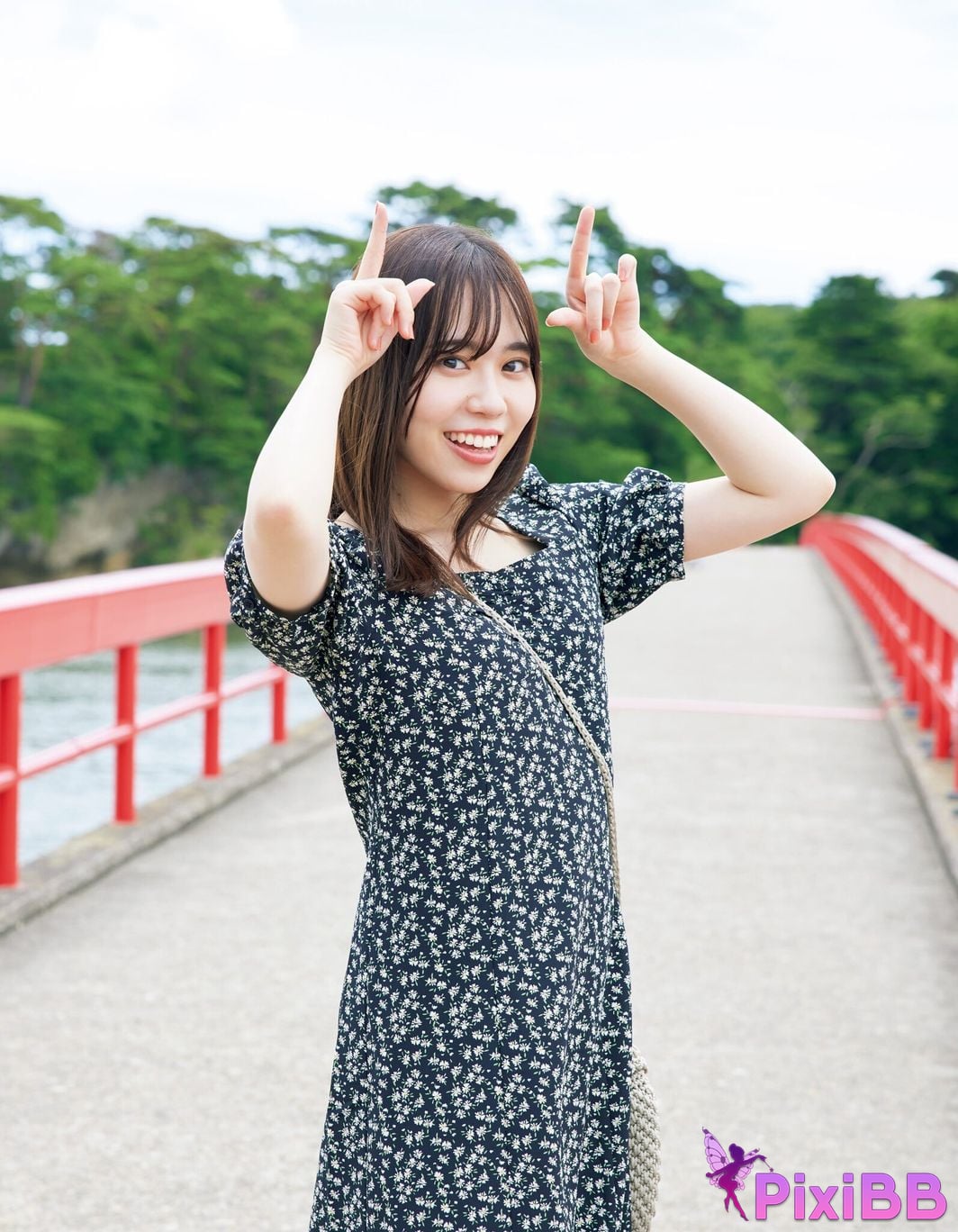 Japanese Idol Sayuri Date 1st photo collection Footprints PixiBB.COM 020