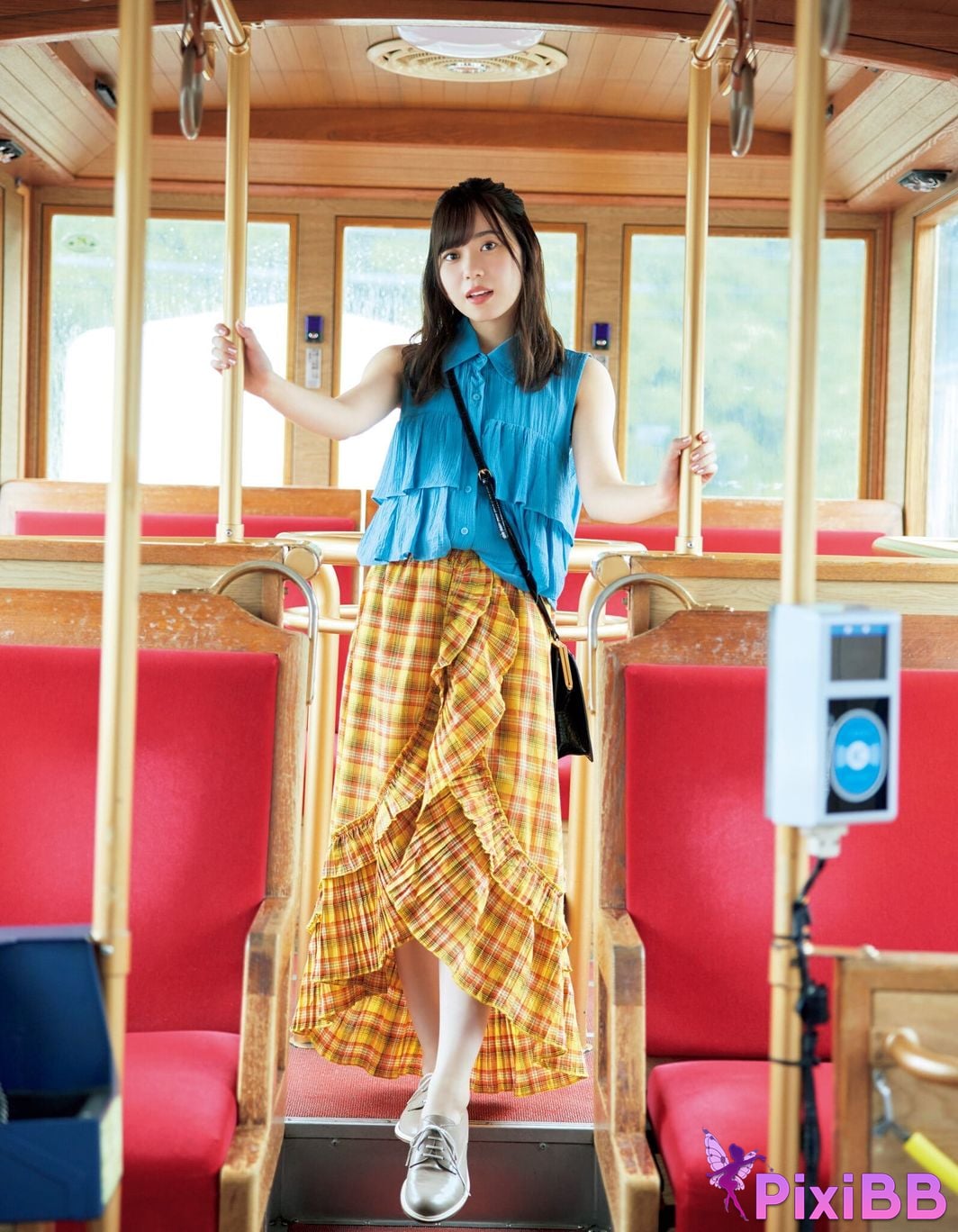 Japanese Idol Sayuri Date 1st photo collection Footprints PixiBB.COM 036