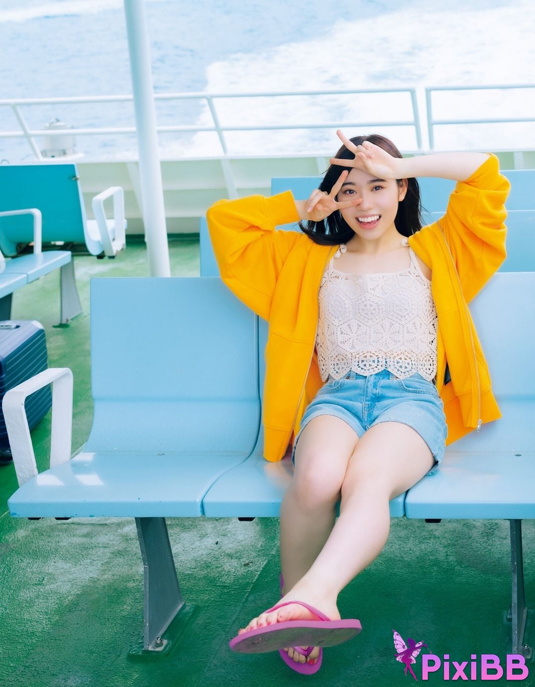 Japanese Idol Sayuri Date 1st photo collection Footprints PixiBB.COM 056