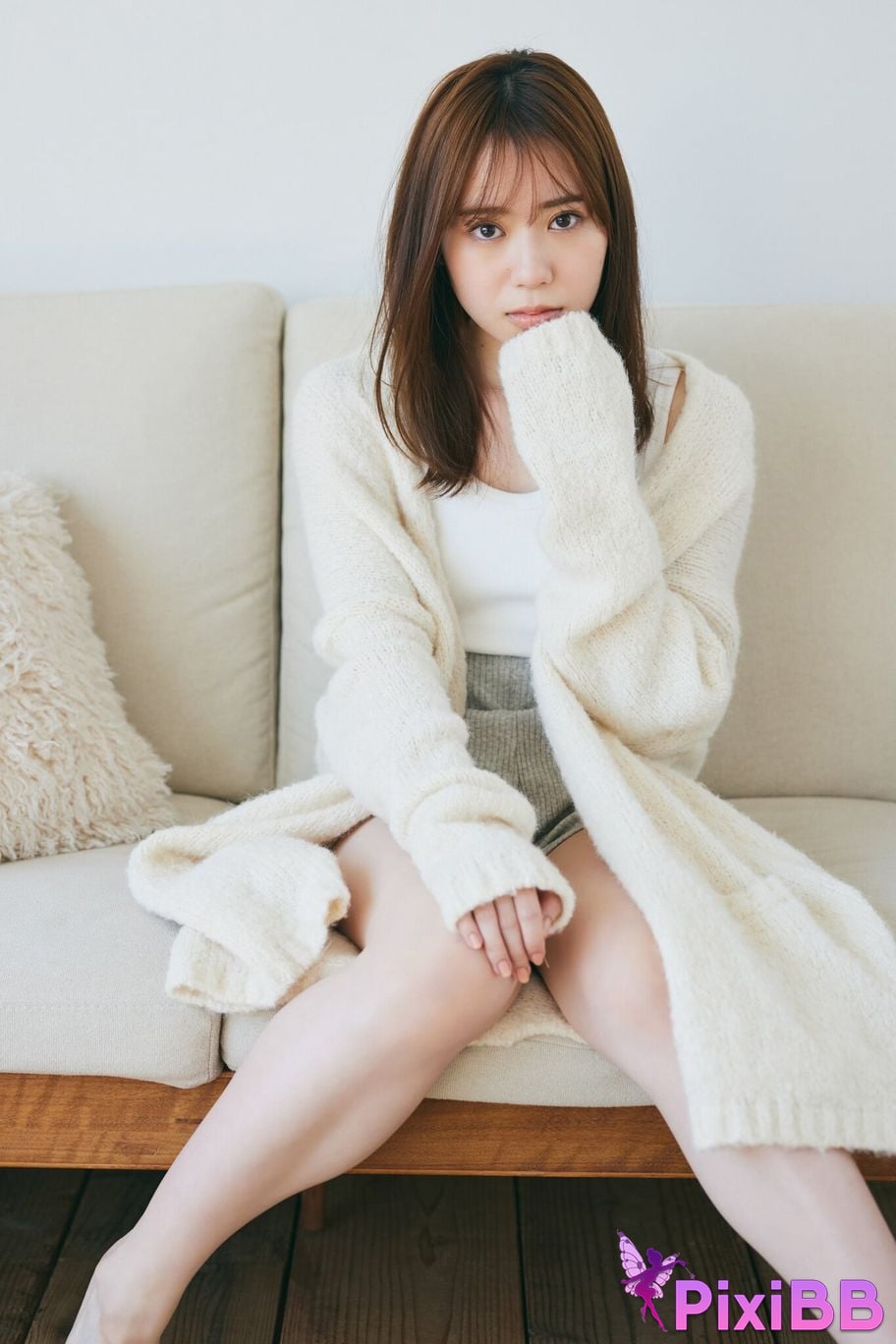 Japanese Idol Sayuri Date WHITE graph digital photo book PixiBB.COM 002