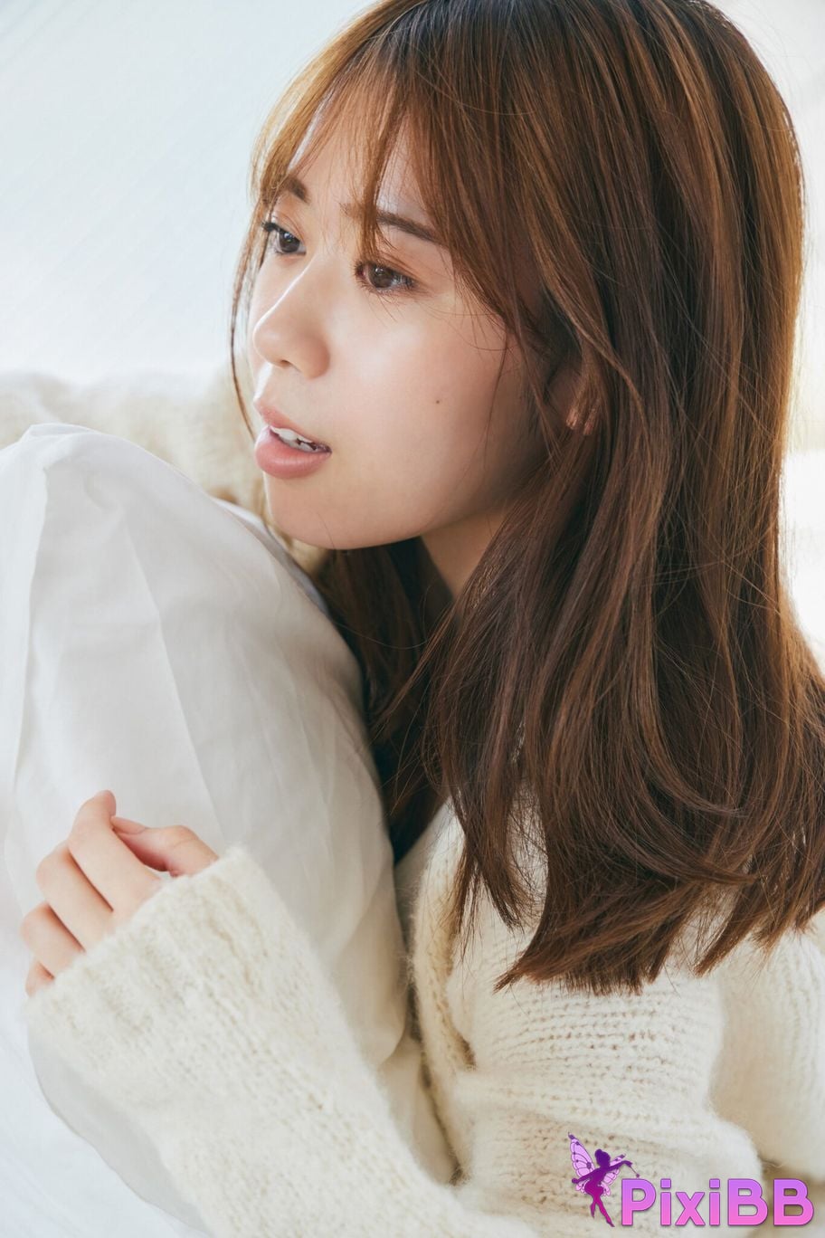 Japanese Idol Sayuri Date WHITE graph digital photo book PixiBB.COM 008