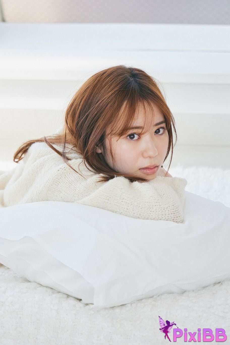 Japanese Idol Sayuri Date WHITE graph digital photo book PixiBB.COM 010