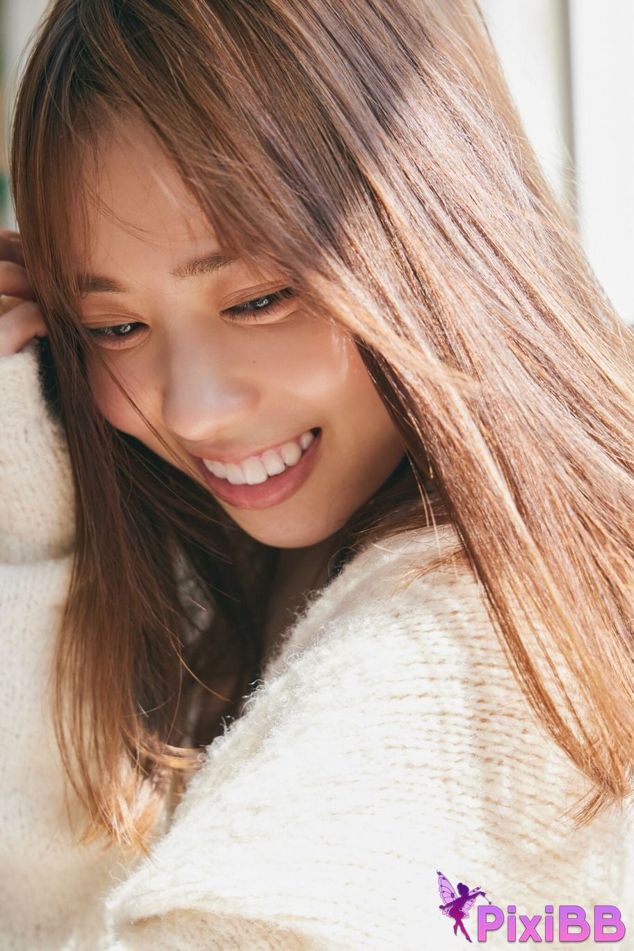 Japanese Idol Sayuri Date WHITE graph digital photo book PixiBB.COM 014