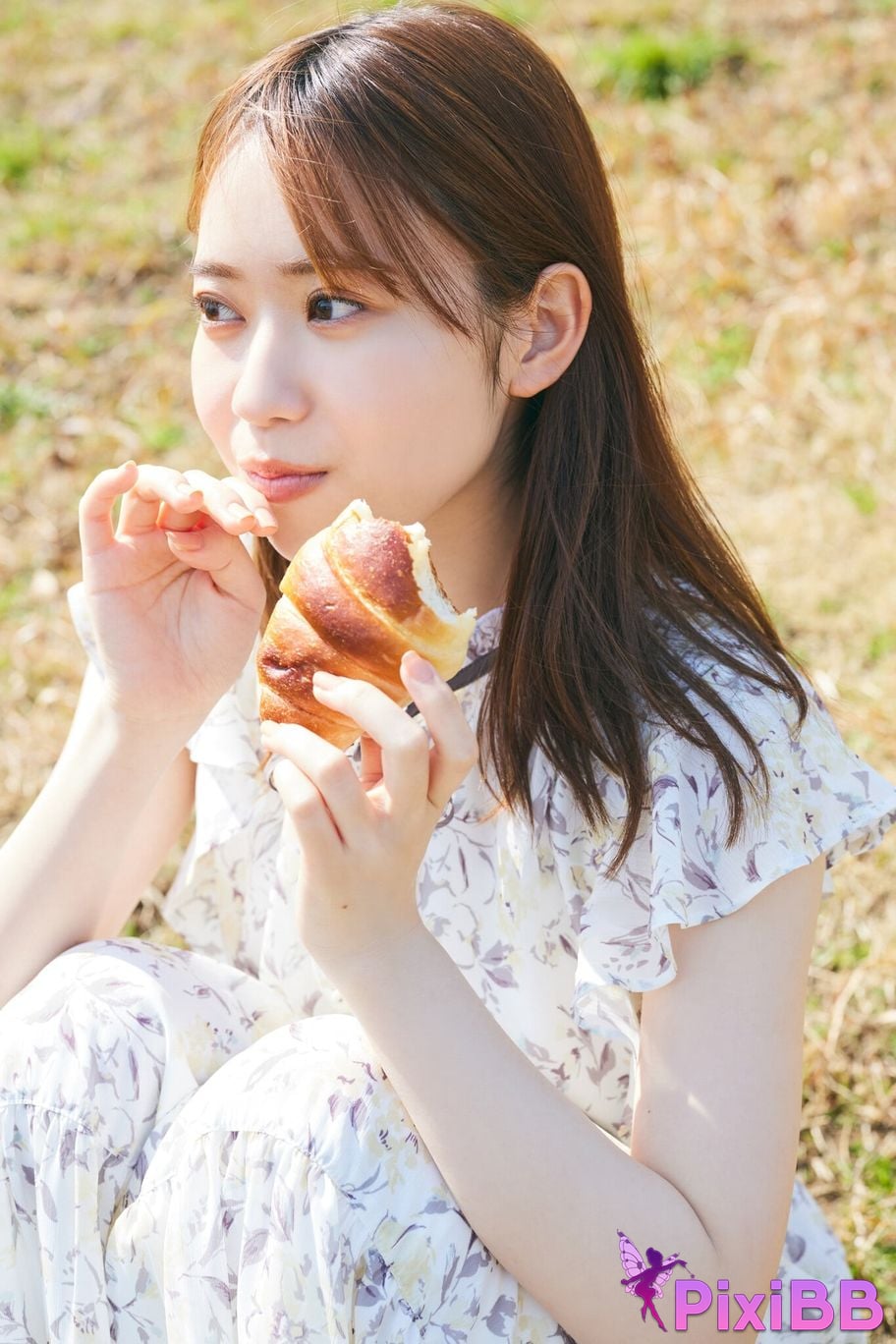 Japanese Idol Sayuri Date WHITE graph digital photo book PixiBB.COM 051