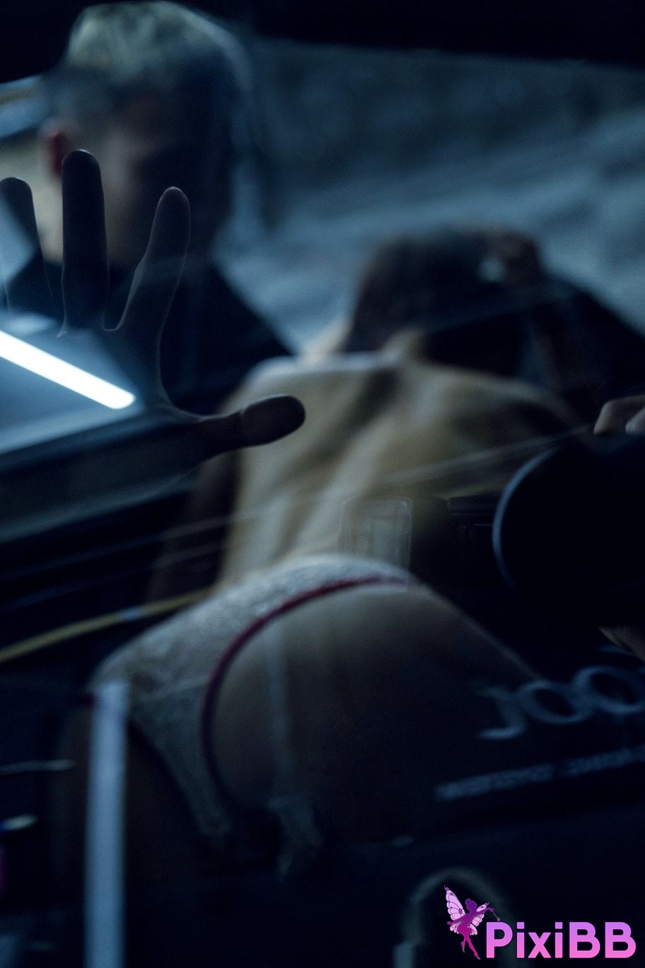 heart stealing cat vivi sister The best royal sisters outdoor seduction private shots in multiple scenes PixiBB.COM 101