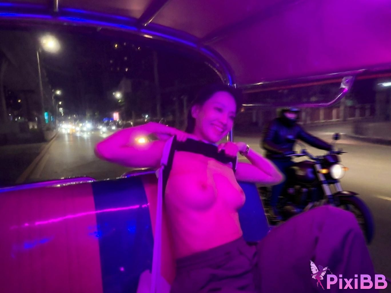 heart stealing cat vivi sister The best royal sisters outdoor seduction private shots in multiple scenes PixiBB.COM 321