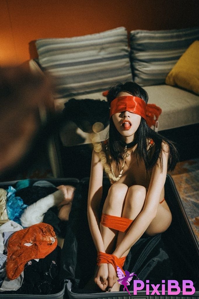 heart stealing cat vivi sister The best royal sisters outdoor seduction private shots in multiple scenes PixiBB.COM 343