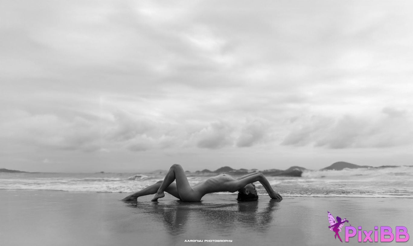 heart stealing cat vivi sister The best royal sisters outdoor seduction private shots in multiple scenes PixiBB.COM 360