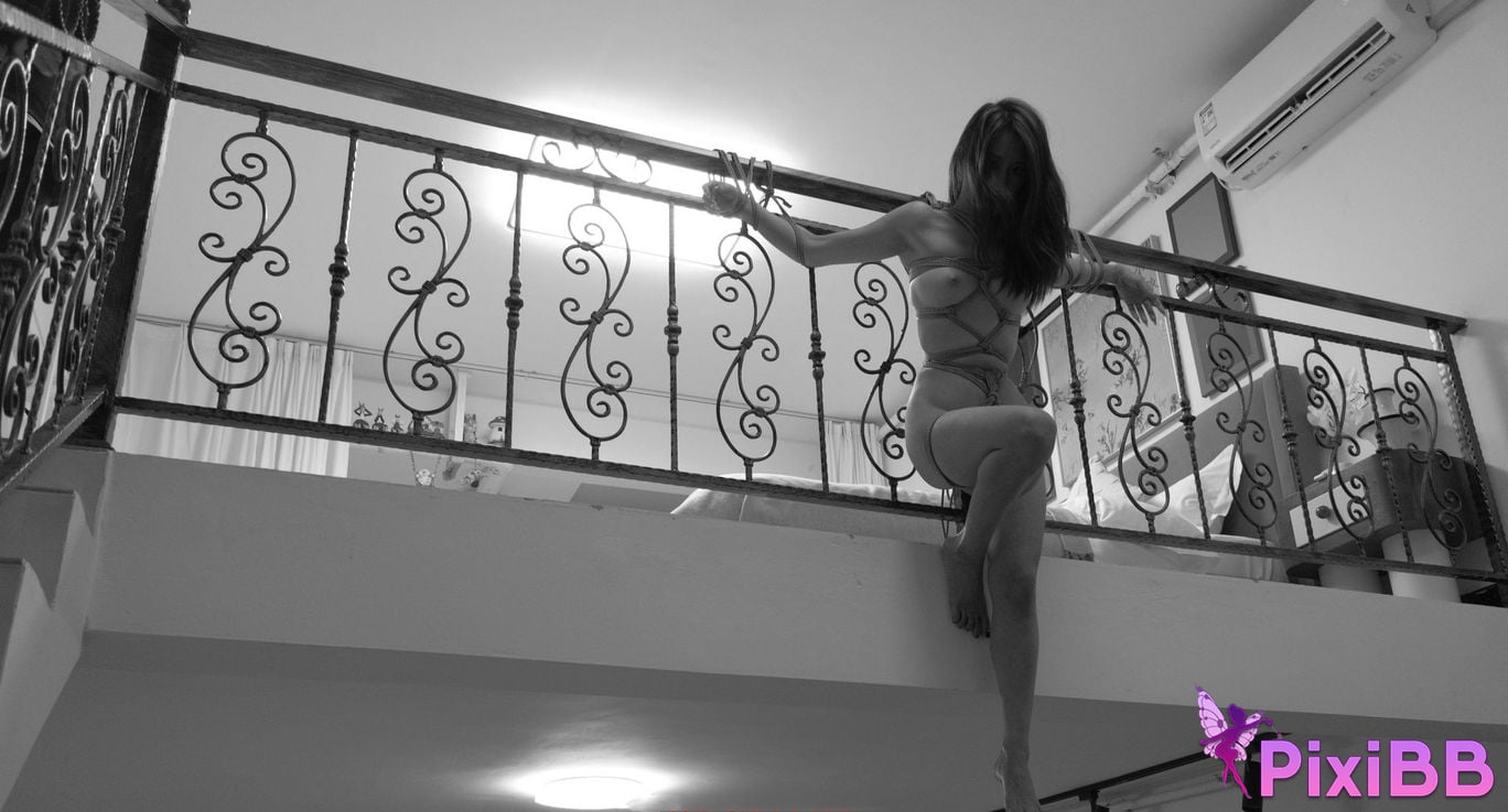 heart stealing cat vivi sister The best royal sisters outdoor seduction private shots in multiple scenes PixiBB.COM 431