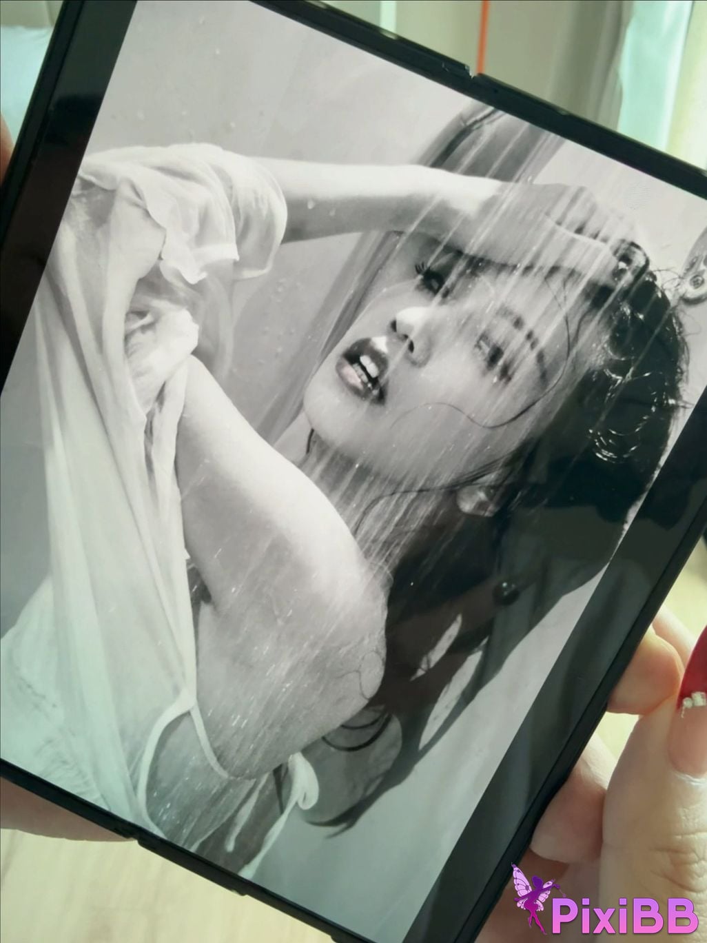 heart stealing cat vivi sister The best royal sisters outdoor seduction private shots in multiple scenes PixiBB.COM 509