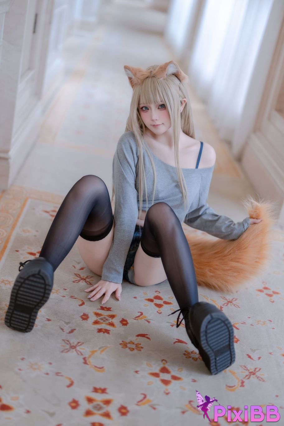 Cosplayer Island fish T1 PixiBB.COM 004