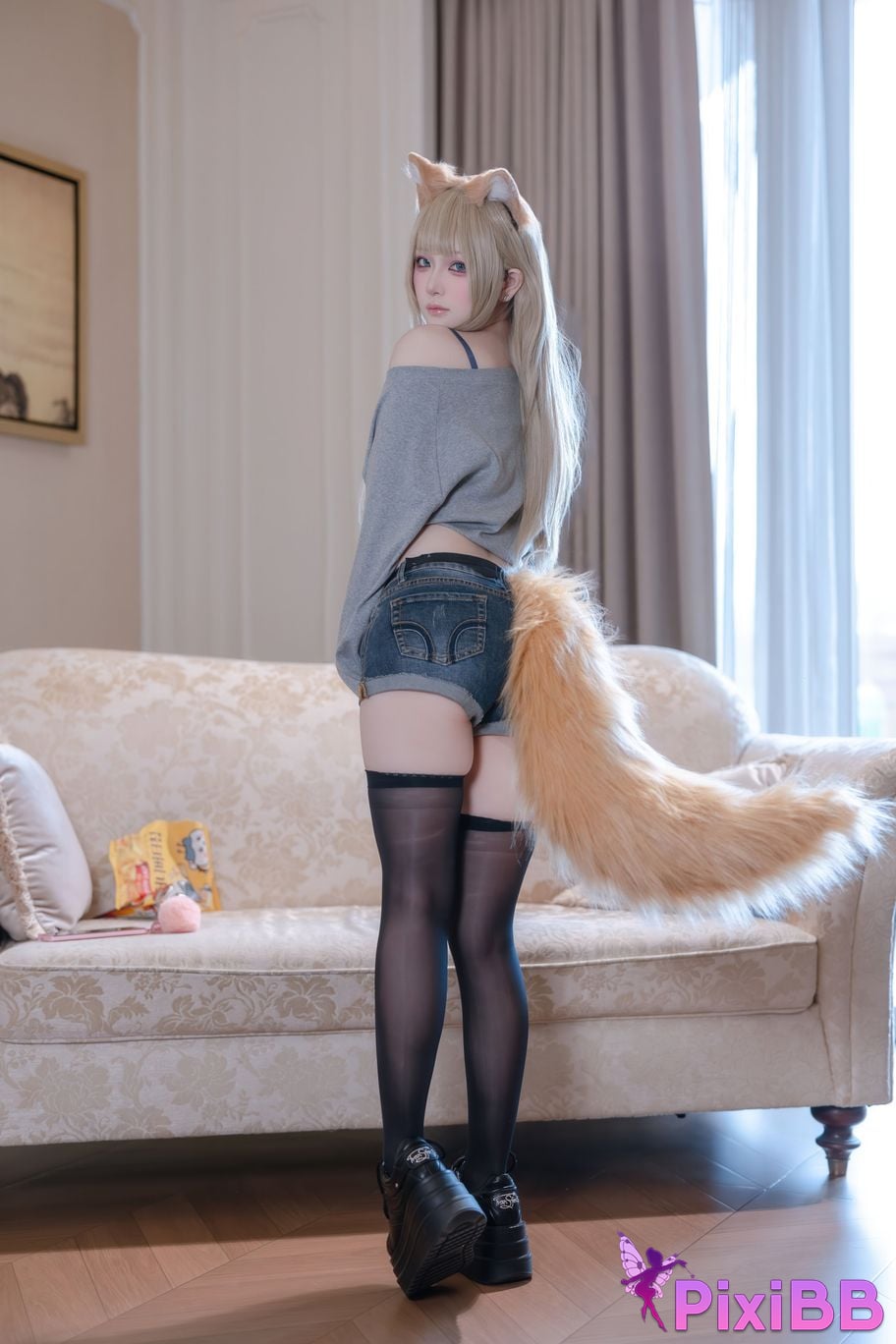 Cosplayer Island fish T1 PixiBB.COM 042