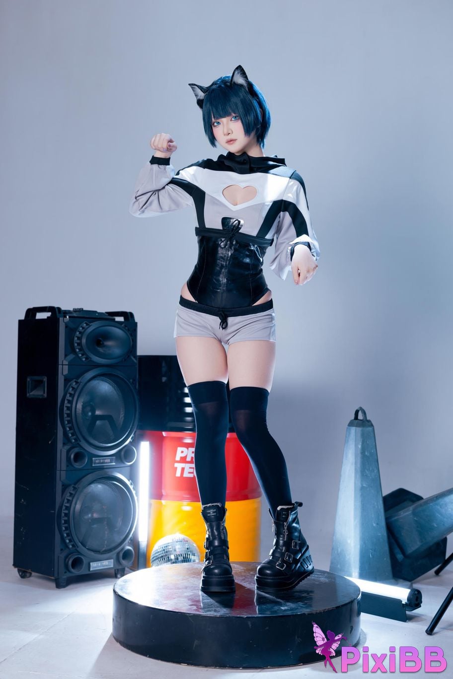 Cosplayer Yuyu Figure PixiBB.COM 011