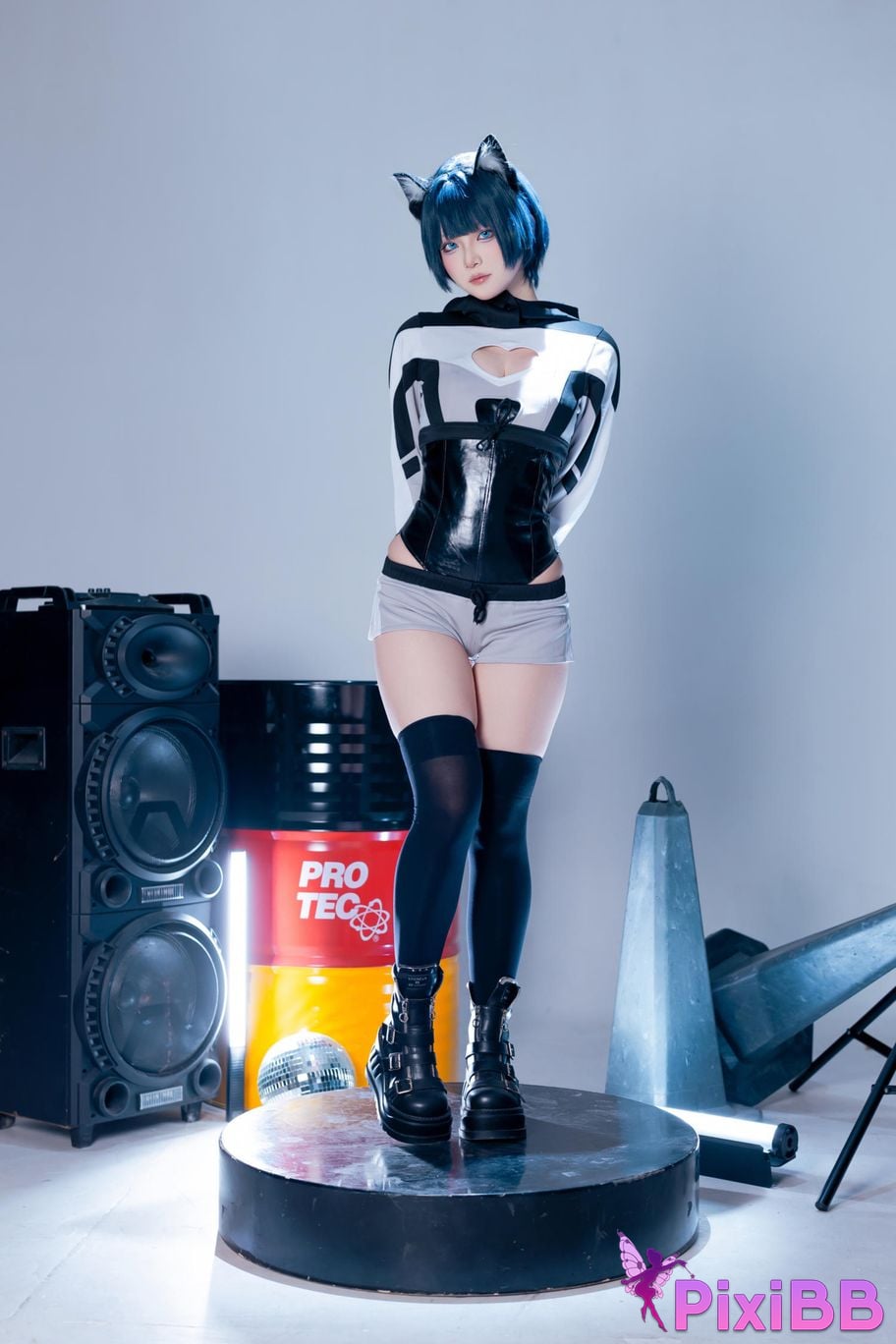 Cosplayer Yuyu Figure PixiBB.COM 012