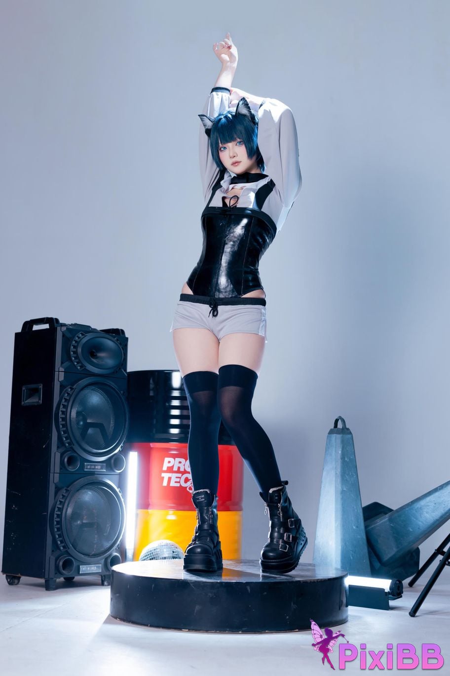 Cosplayer Yuyu Figure PixiBB.COM 013