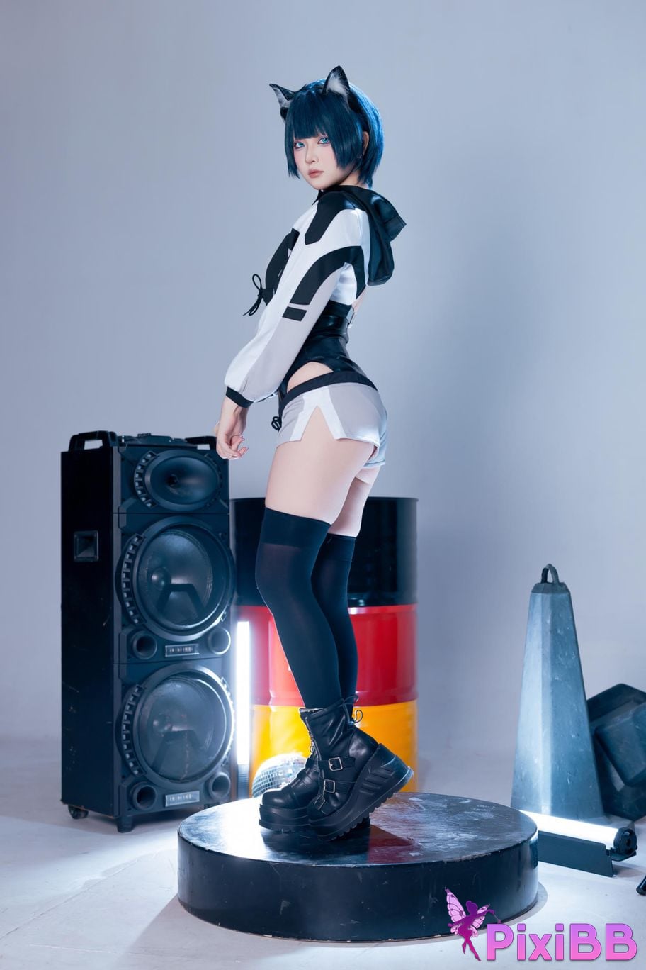 Cosplayer Yuyu Figure PixiBB.COM 015